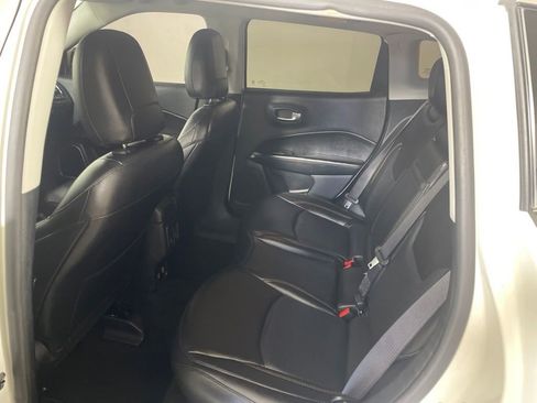 Used 2019 Jeep Compass Limited AWD/4WD image 14
