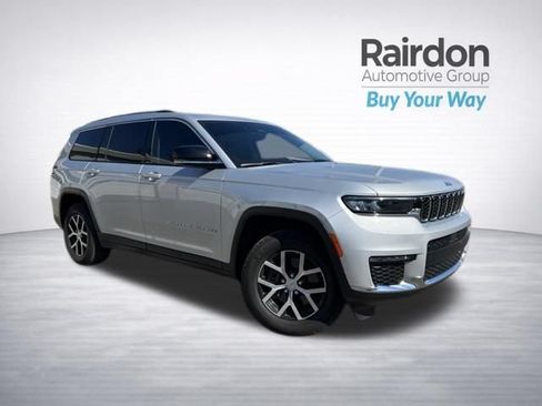 Used 2024 Jeep Grand Cherokee L Limited AWD/4WD image 1