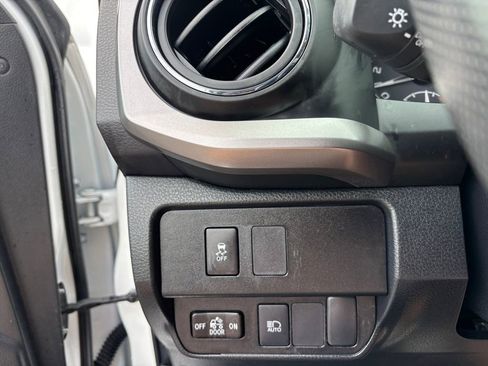Used 2023 Toyota Tacoma SR5 RWD image 22