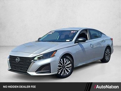 Used 2024 Nissan Altima 2.5 SV