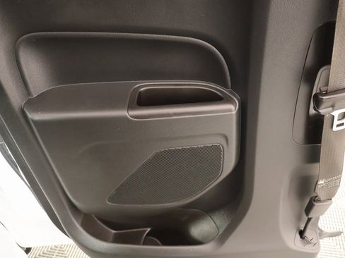 Used 2022 Chevrolet Colorado LT w/ Fleet Safety Package image 15