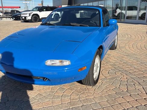 Used 1991 MAZDA MX-5 Miata image 1