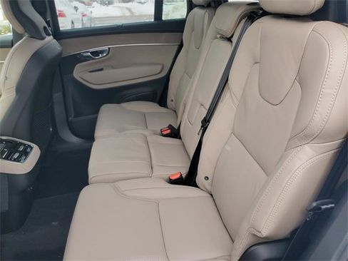 New 2026 Volvo XC90 B6 Ultra w/ Protection Package image 31