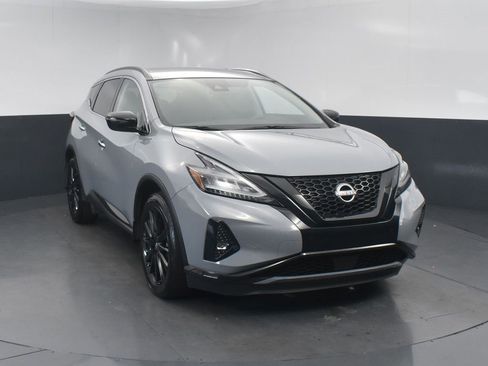 Used 2024 Nissan Murano SV w/ SV Midnight Edition Package image 2