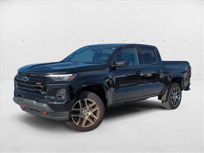 Used 2023 Chevrolet Colorado Z71 w/ Z71 Convenience Package 2