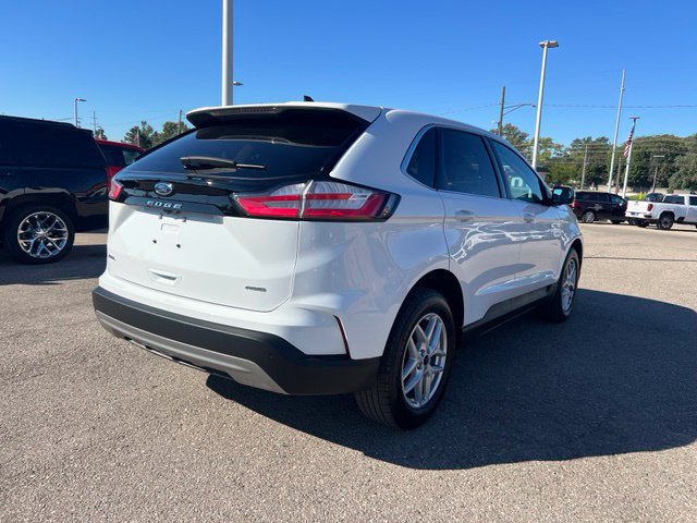 Certified 2024 Ford Edge SEL w/ Convenience Package AWD/4WD image 2