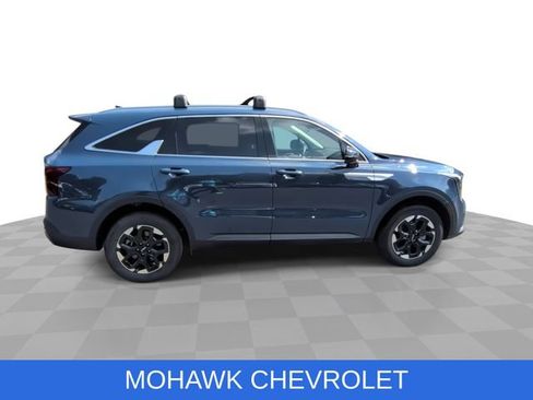 Used 2024 Kia Sorento S AWD/4WD image 10