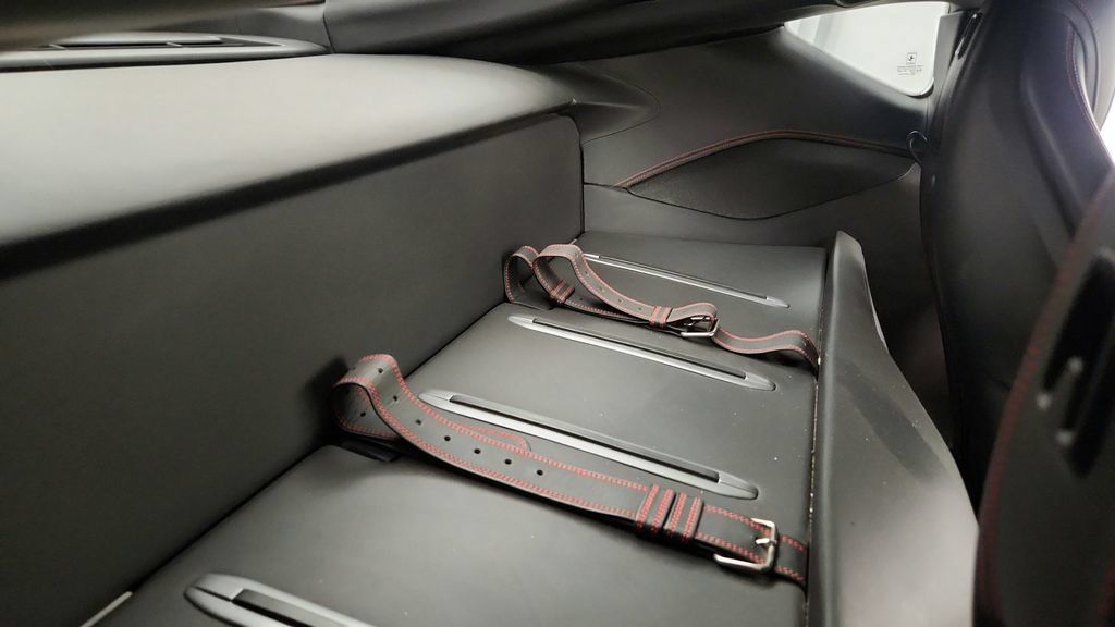 Used 2018 Ferrari 812 Superfast RWD image 34