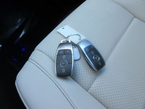 Used 2024 Mercedes-Benz GLS 450 450 4MATIC**DRIVER ASSIST**HEA image 69