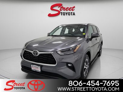 Used 2023 Toyota Highlander XLE
