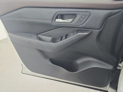 Certified 2023 Nissan Rogue SL AWD/4WD image 27
