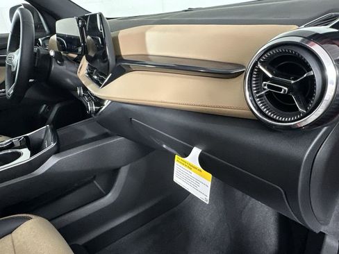 New 2026 Chevrolet Equinox ACTIV w/ Convenience Package III AWD/4WD image 28