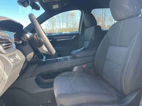 New 2026 GMC Acadia Elevation image 10