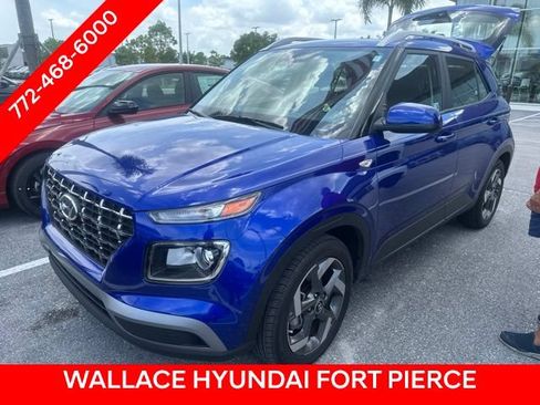 Used 2024 Hyundai Venue SEL FWD image 1