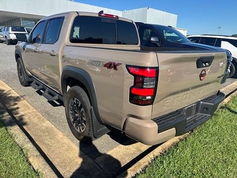 Used 2024 Nissan Frontier PRO-4X w/ Off-Road Protection Package AWD/4WD image 6