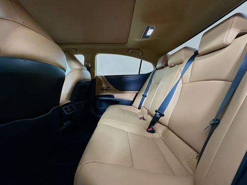 Used 2023 Lexus ES 350 w/ Premium Package image 29