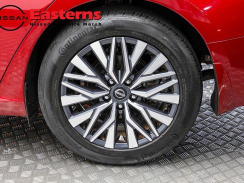Used 2023 Nissan Altima 2.5 SV w/ SV Premium Package FWD image 8