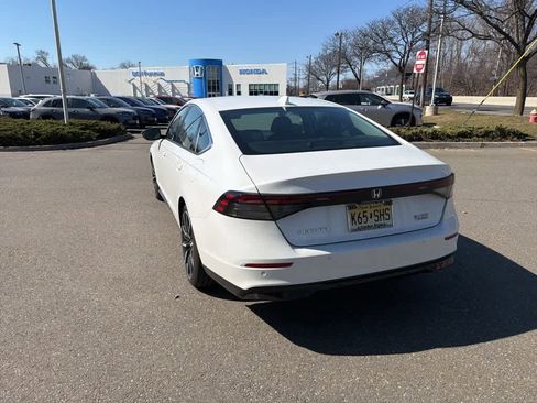 Used 2023 Honda Accord Touring image 12