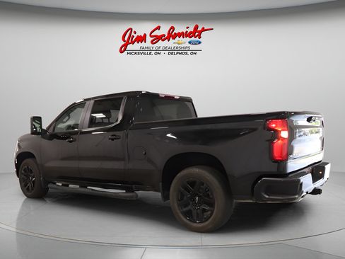 Used 2024 Chevrolet Silverado 1500 RST w/ Z71 Off-Road Package AWD/4WD image 4