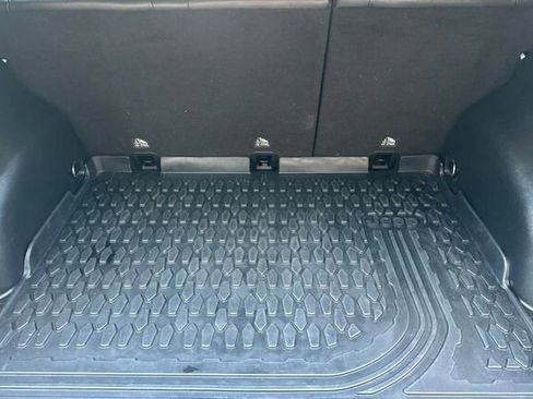 Used 2019 Jeep Compass Altitude image 12