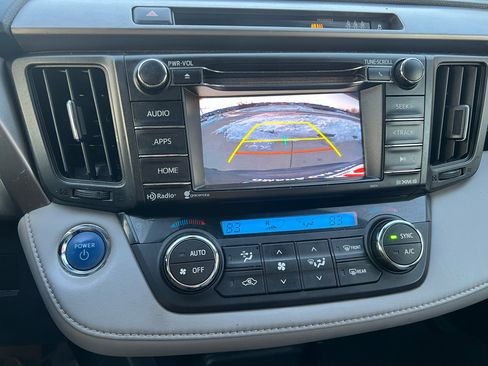 Used 2017 Toyota RAV4 XLE image 13