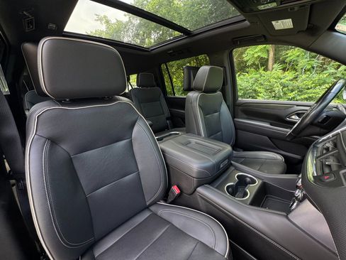 Used 2022 GMC Yukon XL SLT w/ SLT Premium Package AWD/4WD image 35
