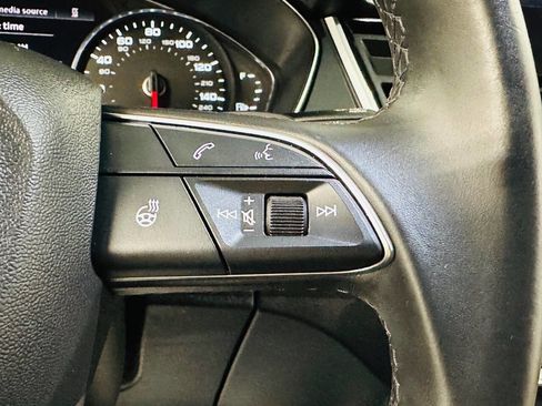 Used 2023 Audi Q5 2.0T Premium AWD/4WD image 18