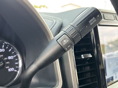 Used 2022 Ford F250 Lariat w/ Black Appearance Package image 16