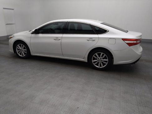 Used 2015 Toyota Avalon XLE Premium image 3