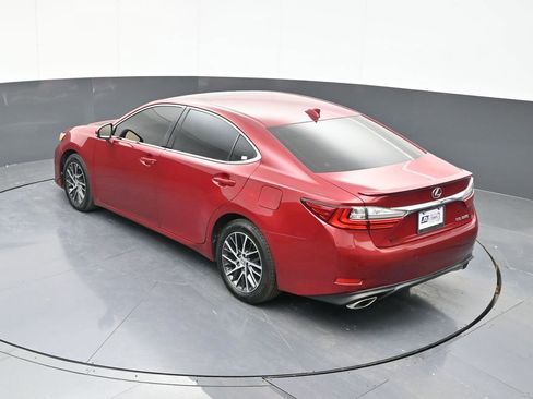 Used 2017 Lexus ES 350 w/ Luxury Package FWD image 53