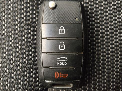 Used 2017 Kia Forte LX FWD image 32