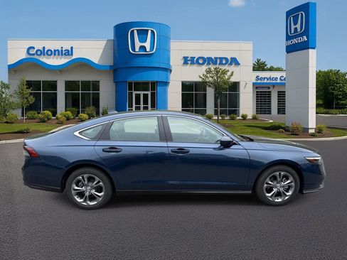 Used 2024 Honda Accord EX image 8