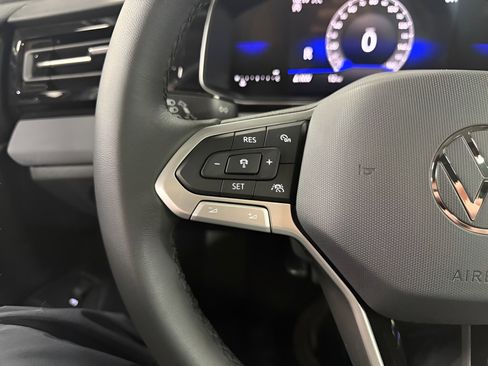 New 2026 Volkswagen Jetta SE FWD image 12