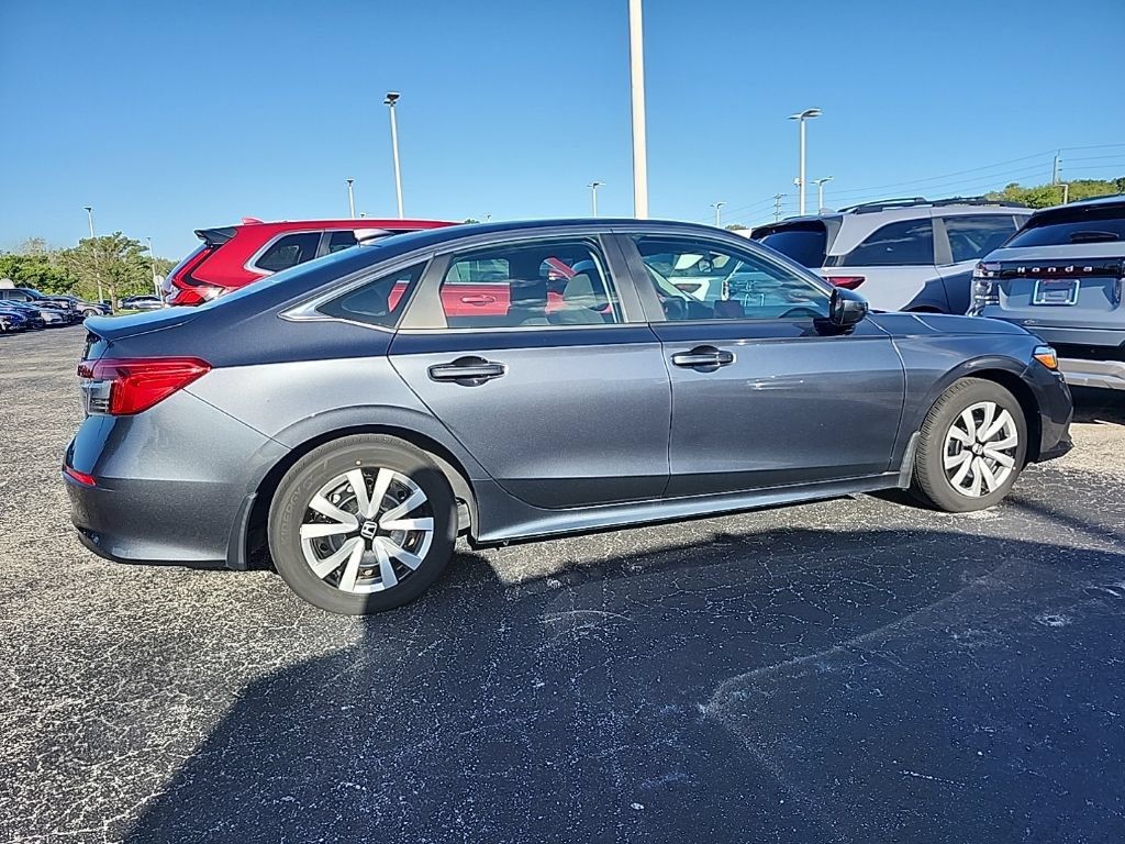 Used 2023 Honda Civic LX image 4