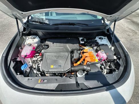 New 2026 Kia Niro EX FWD image 25