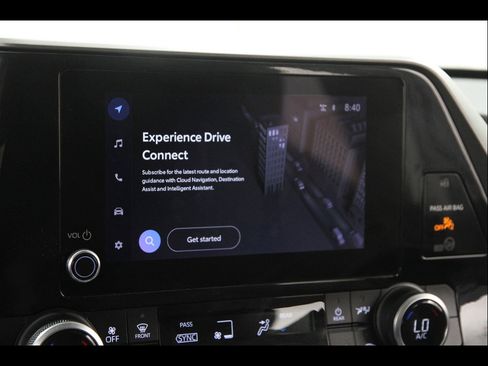 Used 2023 Toyota Highlander LE FWD image 10