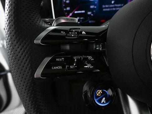 Used 2025 Mercedes-Benz GLC 43 AMG 4MATIC image 10