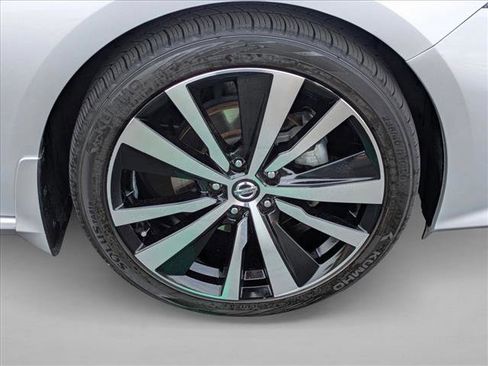 Used 2020 Nissan Altima 2.5 SR FWD image 22