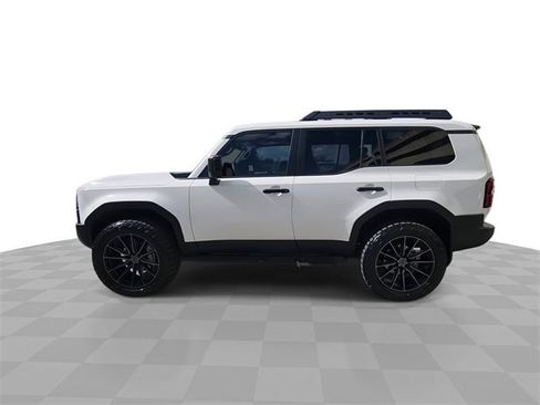 Used 2025 Toyota Land Cruiser image 5