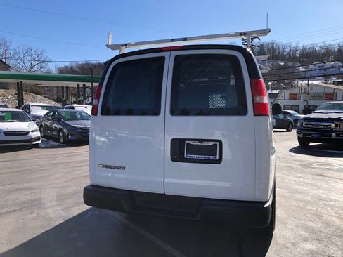 Used 2019 Chevrolet Express 2500 w/ Driver Convenience Package image 4