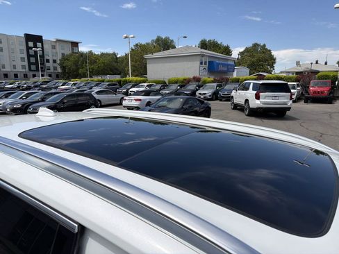 Used 2024 Volvo XC90 B6 Ultimate AWD/4WD image 19