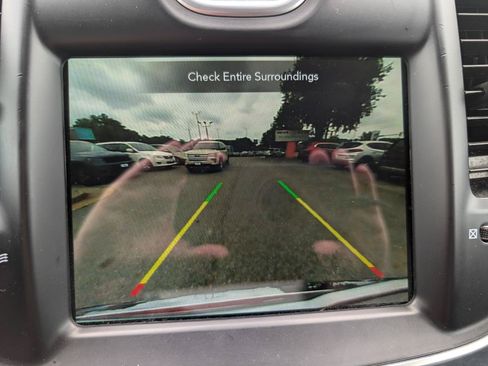 Used 2021 Chrysler 300 Touring L RWD image 27