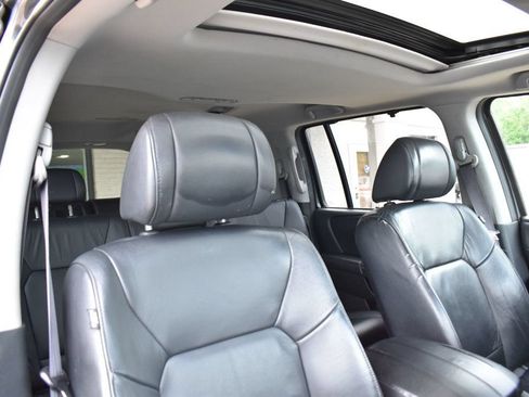 Used 2010 Honda Pilot Touring image 15