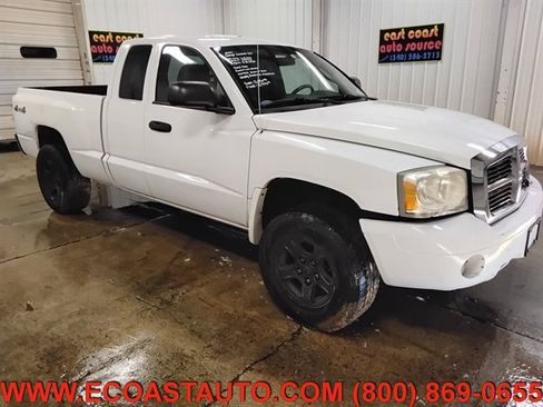 Used 2006 Dodge Dakota SLT w/ Trailer Tow Group image 1