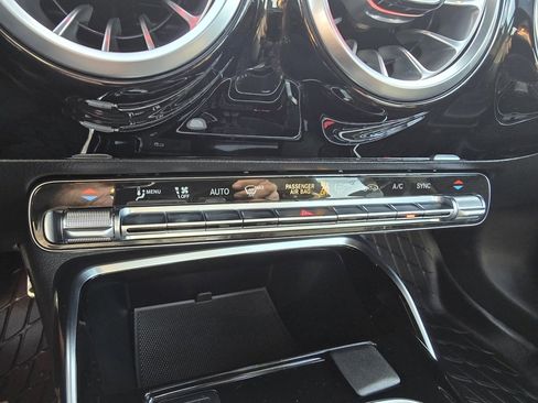 Used 2022 Mercedes-Benz CLA 35 AMG 4MATIC image 24