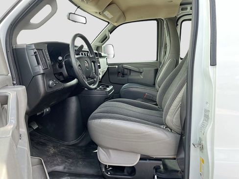 Used 2024 GMC Savana 2500 w/ Driver Convenience Package RWD image 20
