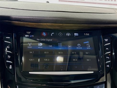 Used 2020 Cadillac Escalade Luxury image 7