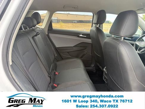 Used 2022 Volkswagen Taos SE FWD image 26
