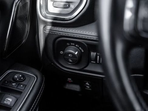 Used 2022 RAM 1500 Limited AWD/4WD image 35