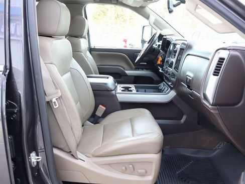 Used 2015 Chevrolet Silverado 2500 LTZ image 39